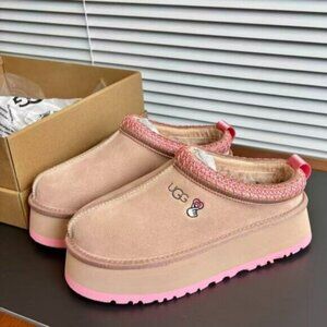 Ugg Tazz Love ‘25 Arroyo Tropical Pink Slippers Limited Edition